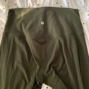 Lululemon Size 8 Full-Length Army Green Leggings